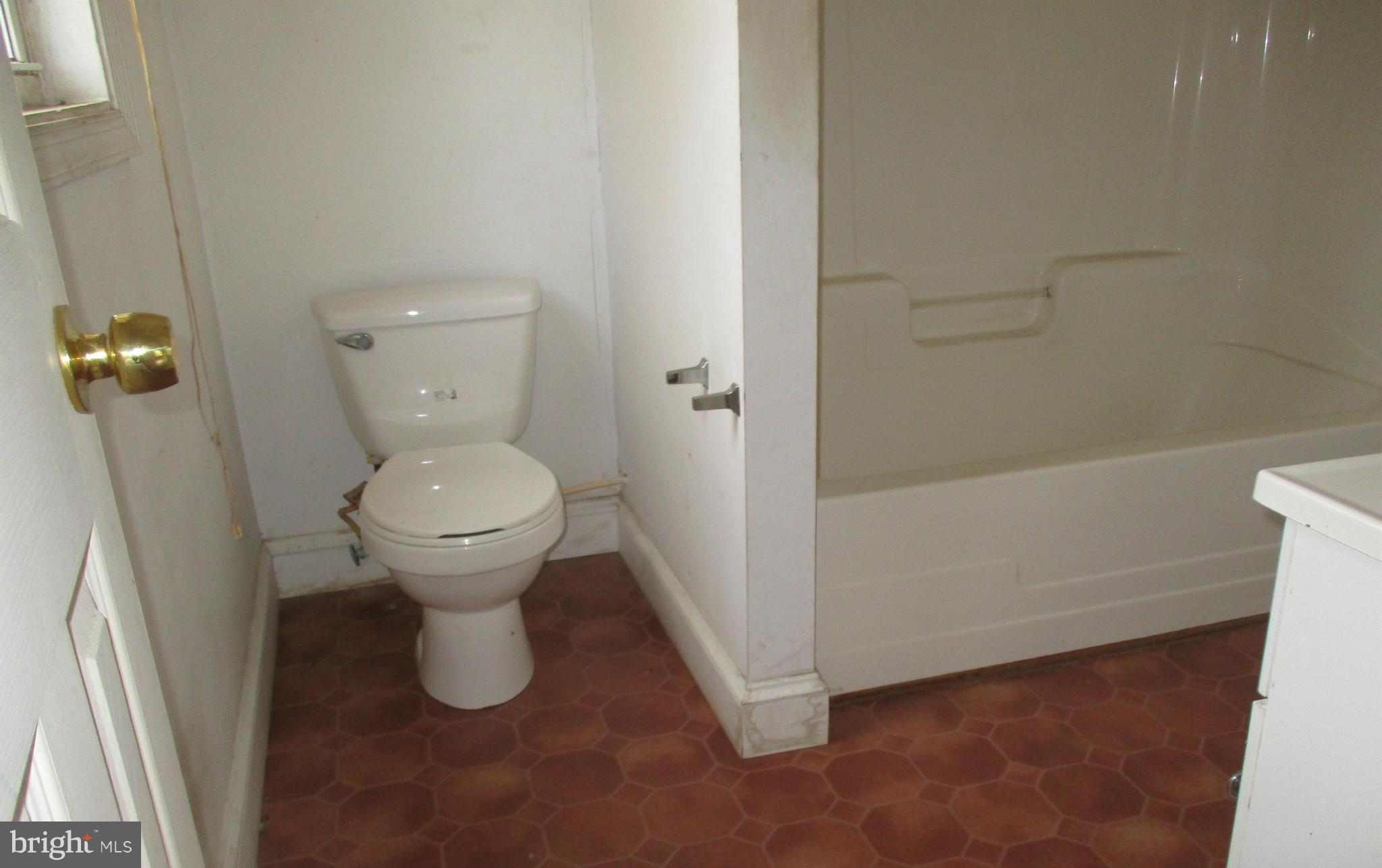 2110 Flag Marsh Road Mount Airy, MD 21771 - Photo 12 of 12 Bath
