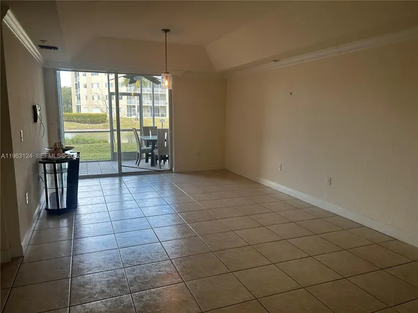 $3,250 | 10700 Northwest 66th Street, Unit 109, Doral, FL 33178