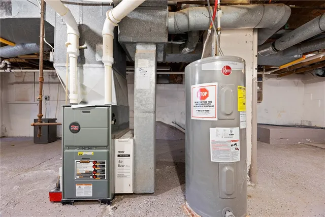 $350,000 | 812 Stony Brook Road, Honeoye Falls, NY 14472