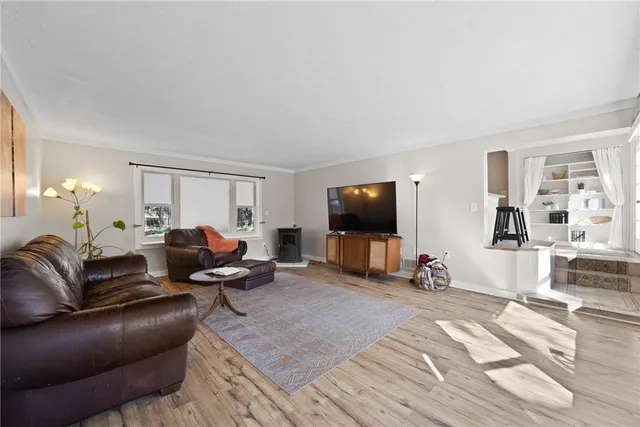 $350,000 | 812 Stony Brook Road, Honeoye Falls, NY 14472