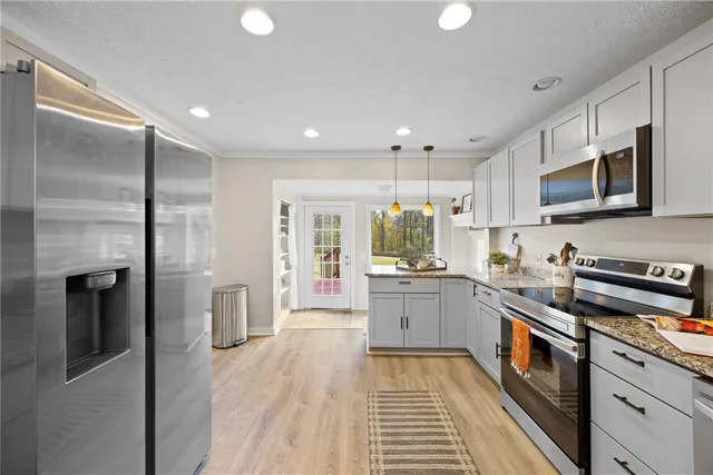 $350,000 | 812 Stony Brook Road, Honeoye Falls, NY 14472