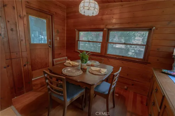 $230,000 | 24 Barrett Canyon, Upland, CA 91784