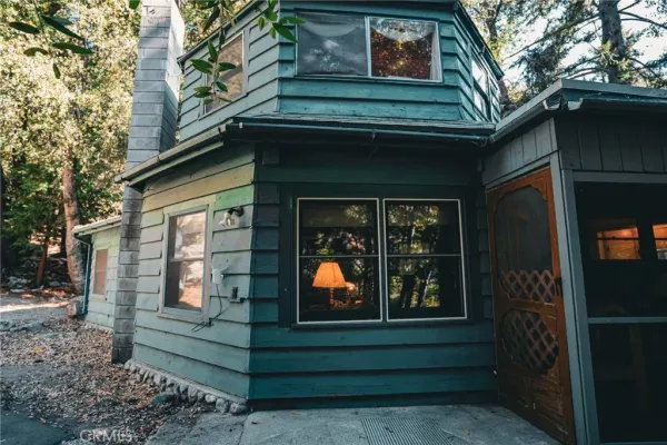 $230,000 | 24 Barrett Canyon, Upland, CA 91784