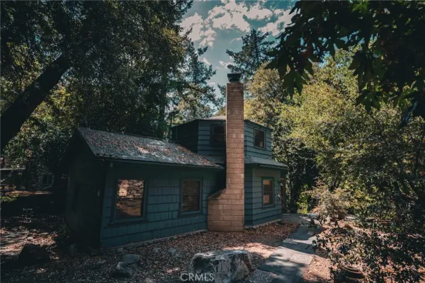 $230,000 | 24 Barrett Canyon, Upland, CA 91784