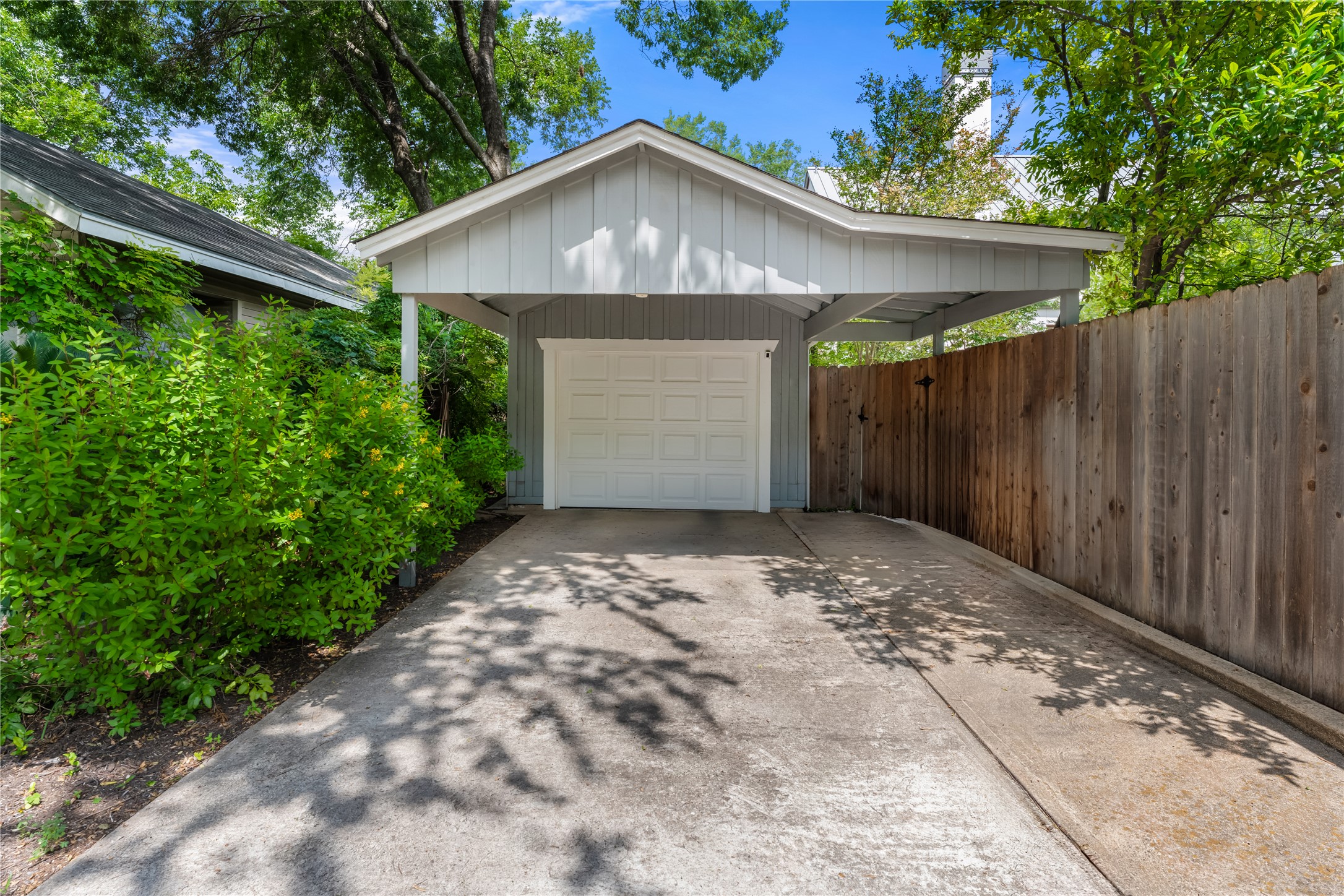 1701 West 33rd Street Austin, TX 78703 - Photo 18 of 33 Detached garage and covered carport