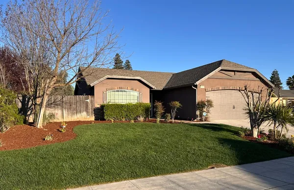 $440,000 | 2582 North Antioch Avenue, Fresno, CA 93722