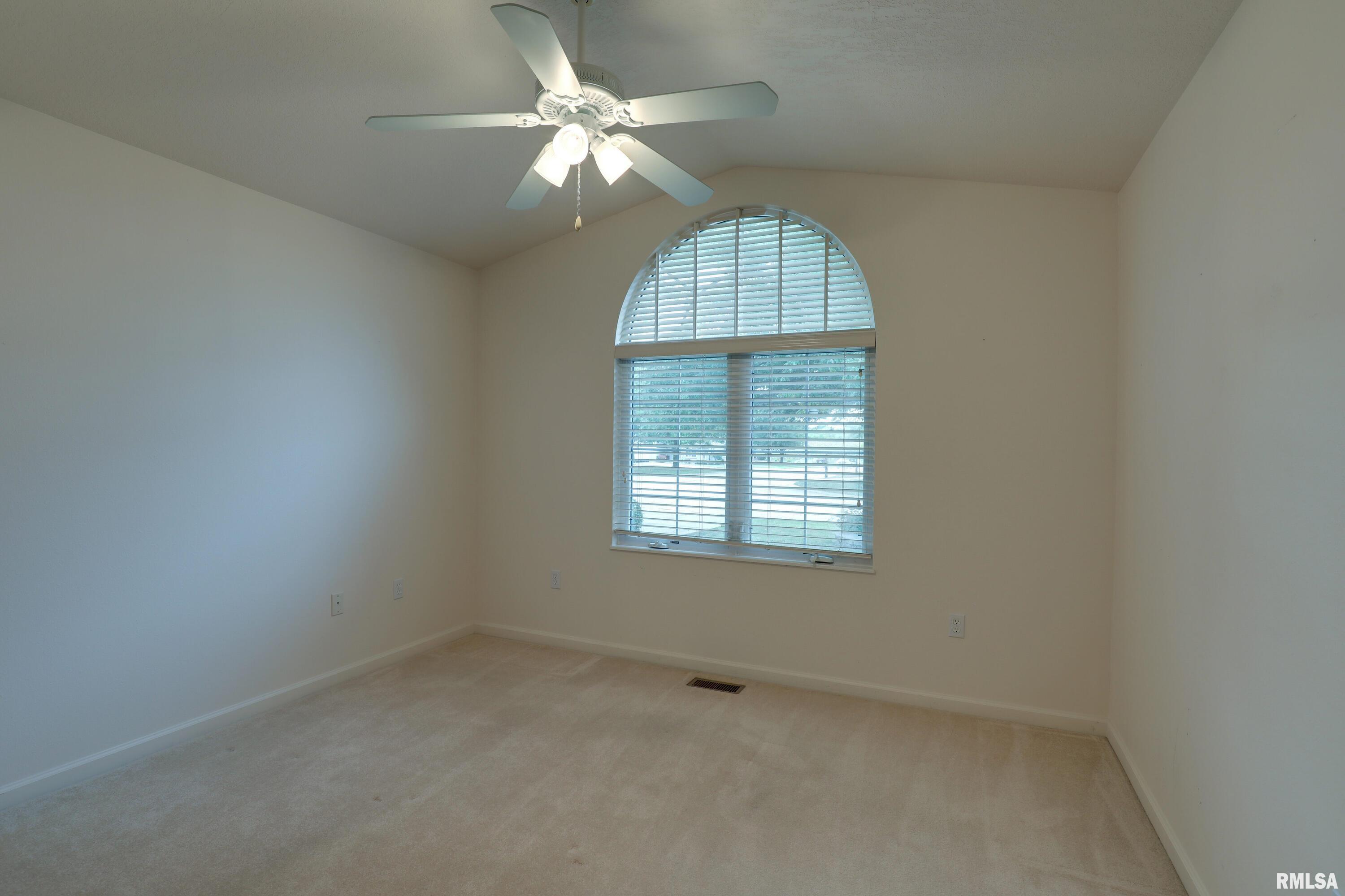 800 North 49th Street Quincy, IL 62305 - Photo 14 of 24