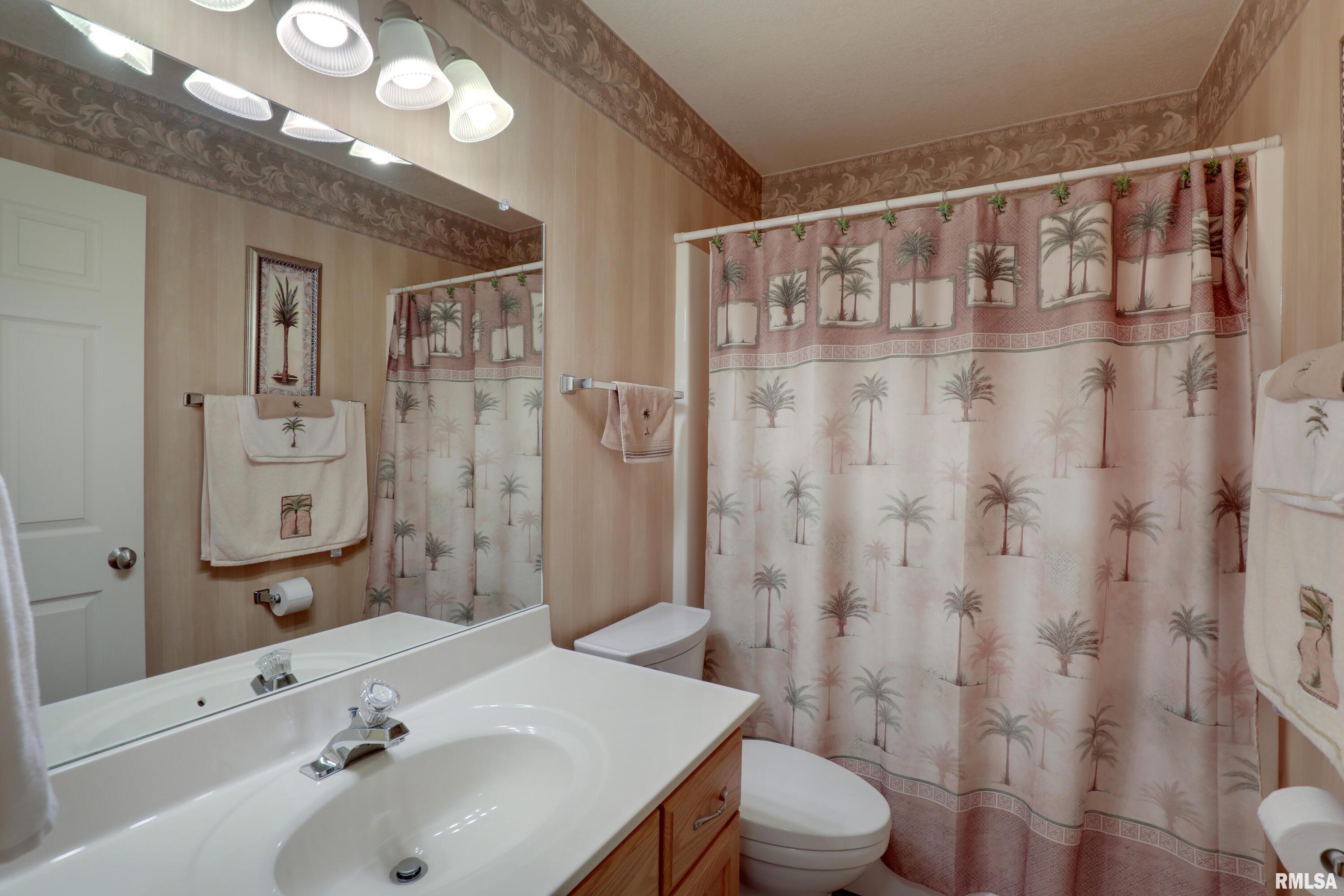 800 North 49th Street Quincy, IL 62305 - Photo 16 of 24