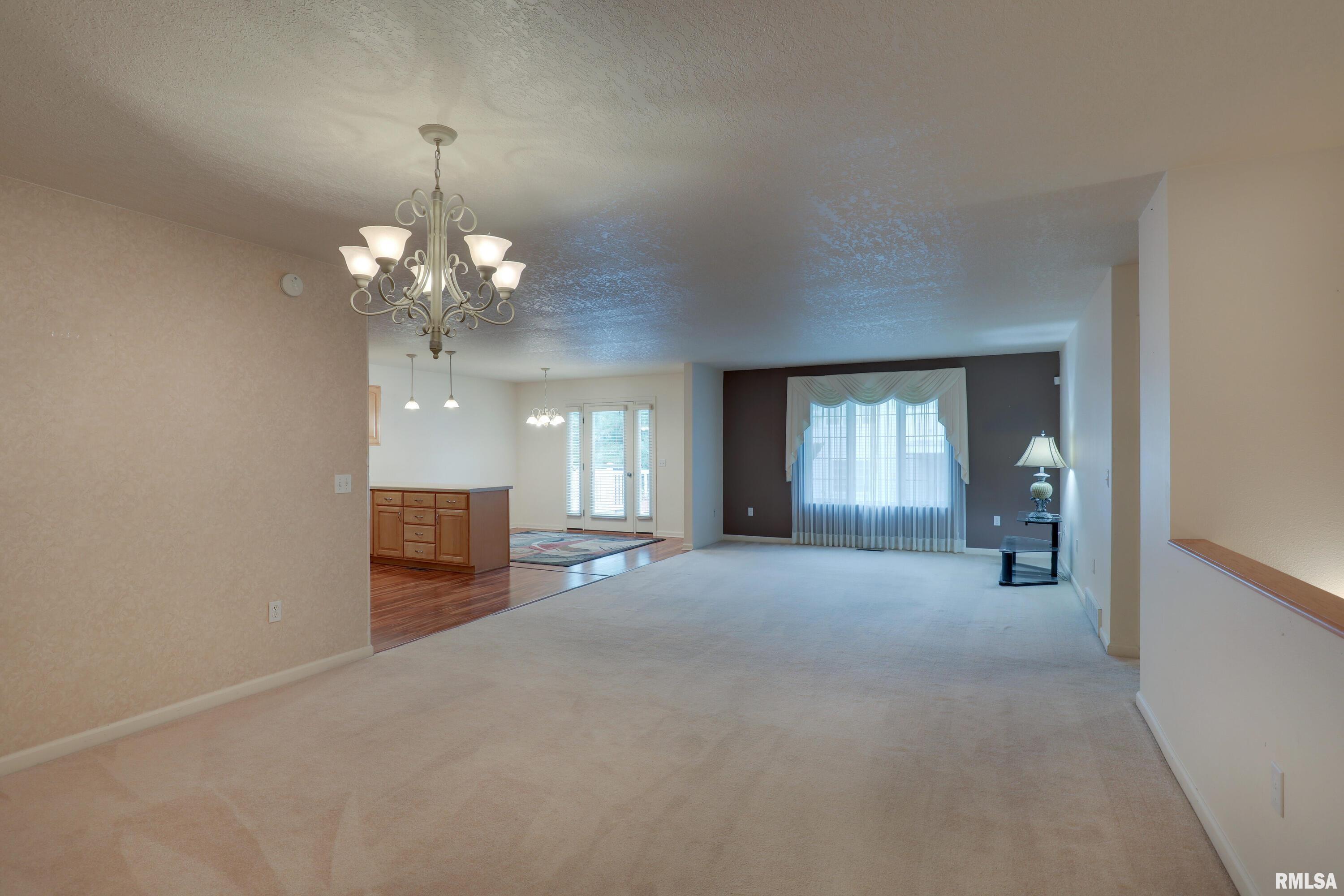 800 North 49th Street Quincy, IL 62305 - Photo 4 of 24