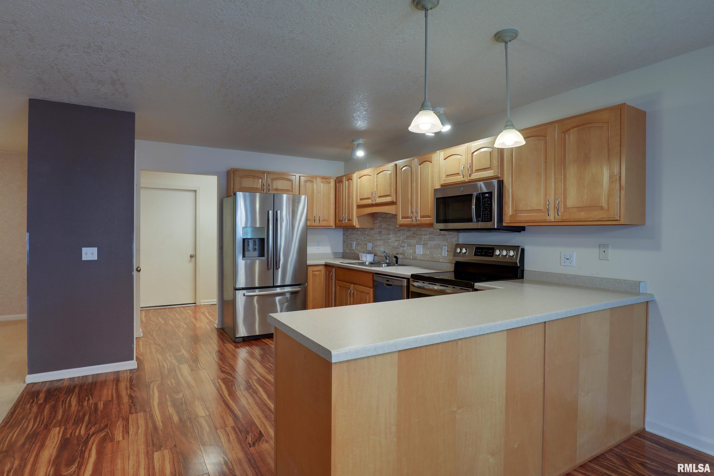 800 North 49th Street Quincy, IL 62305 - Photo 6 of 24