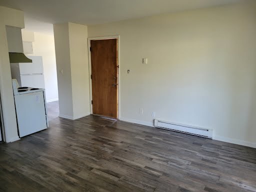 1695 Felten Road, Unit B Aurora, IL 60505 - Photo 4 of 11 Gallery Image 4