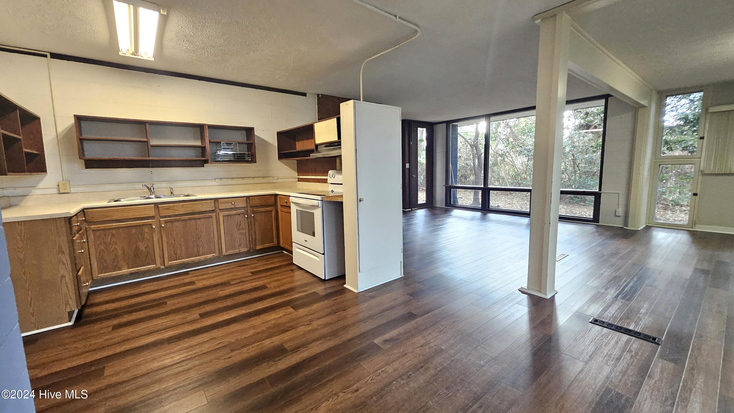 780 South Ridge Street Southern Pines, NC 28387 - Photo 9 of 24 1000012478