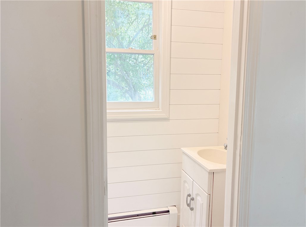 39 West Wrentham Road Cumberland, RI 02864 - Photo 23 of 40 Lavette