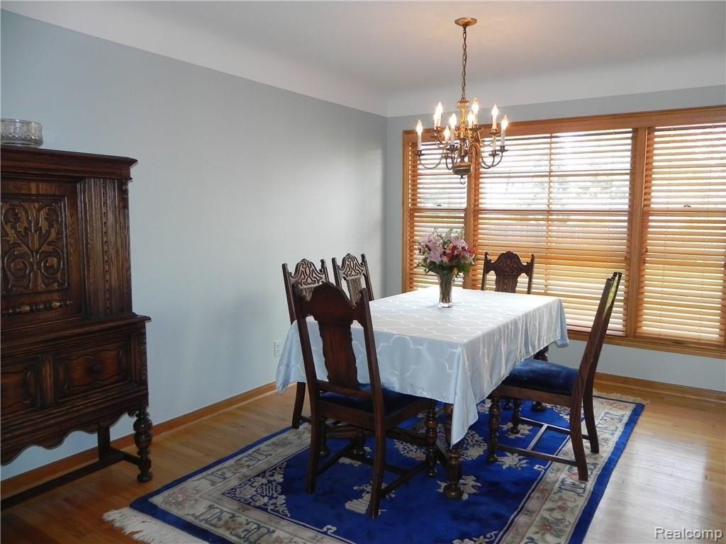 1297 East Maple Road Birmingham, MI 48009 - Photo 8 of 32 DINING ROOM W/ VIEWS TO BACKYARD