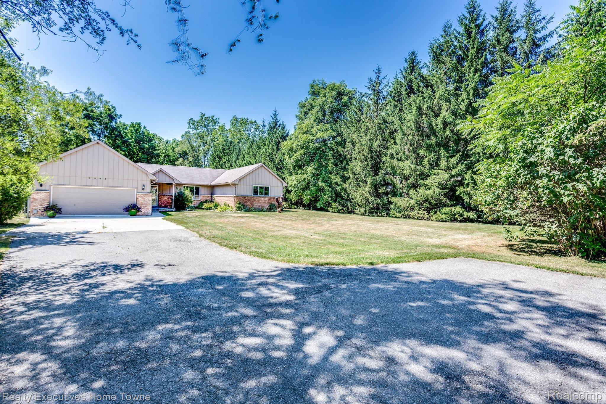 3045 Vincent Road North Street, MI 48049 - Photo 2 of 38 3045 Vincent Rd-1.JPG