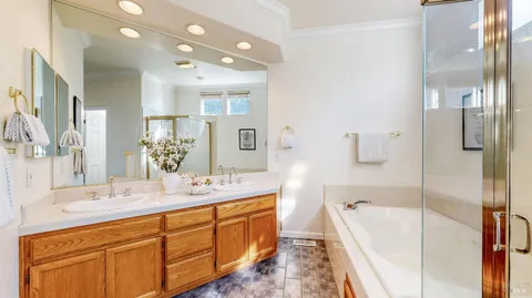$1,089,000 | 1916 Falcon Ridge Drive, Petaluma, CA 94954