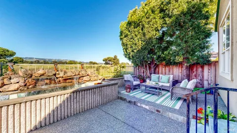 $1,089,000 | 1916 Falcon Ridge Drive, Petaluma, CA 94954