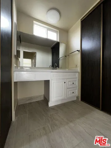 $2,000 | 3422 Maricopa Street, Unit 211, Torrance, CA 90503