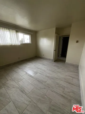 $2,000 | 3422 Maricopa Street, Unit 211, Torrance, CA 90503