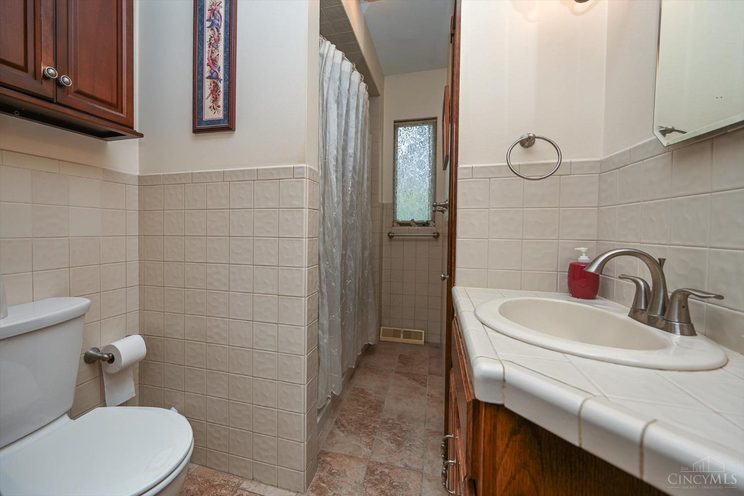 4619 Cooper Road Blue Ash, OH 45242 - Photo 20 of 45 Gallery Image 20