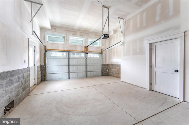 16 67th Street Sea Isle City, NJ 08243 - Photo 37 of 40 a view of a garage