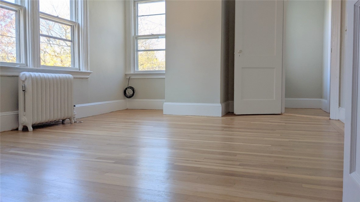 273 Rochambeau Avenue Providence, RI 02906 - Photo 12 of 33 Gallery Image 12