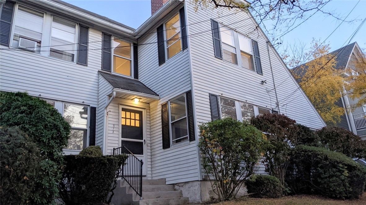 273 Rochambeau Avenue Providence, RI 02906 - Photo 2 of 33 Gallery Image 2