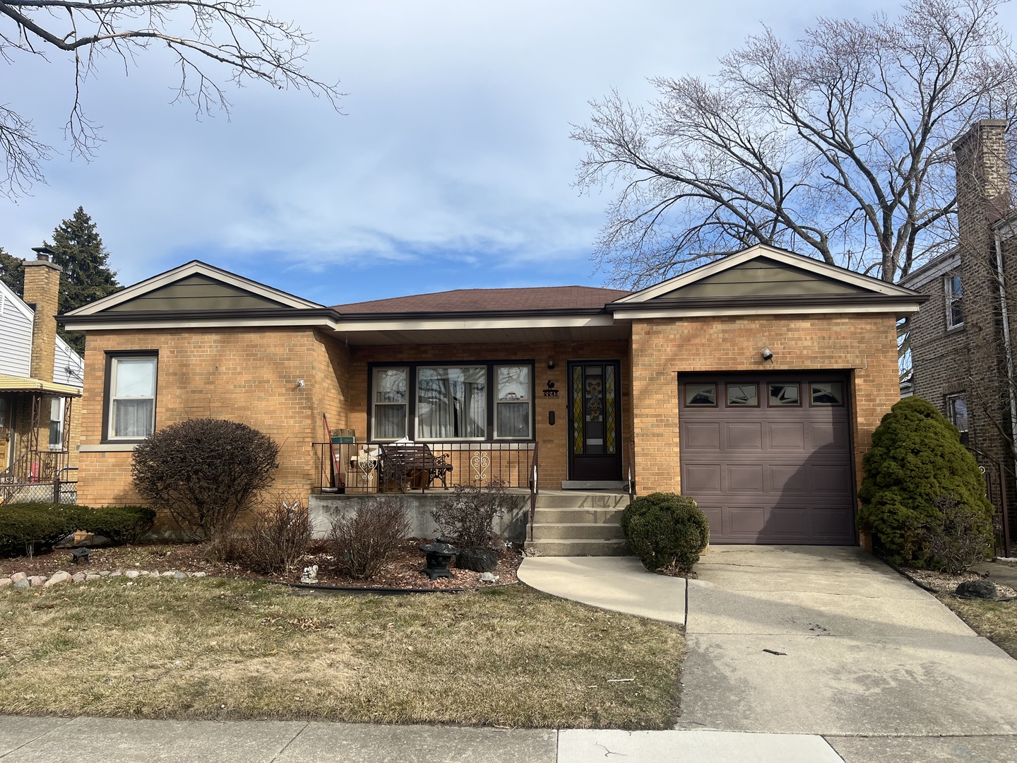 2243 South 9th Avenue North Riverside, IL 60546 - Photo 1 of 3 Gallery Image 1