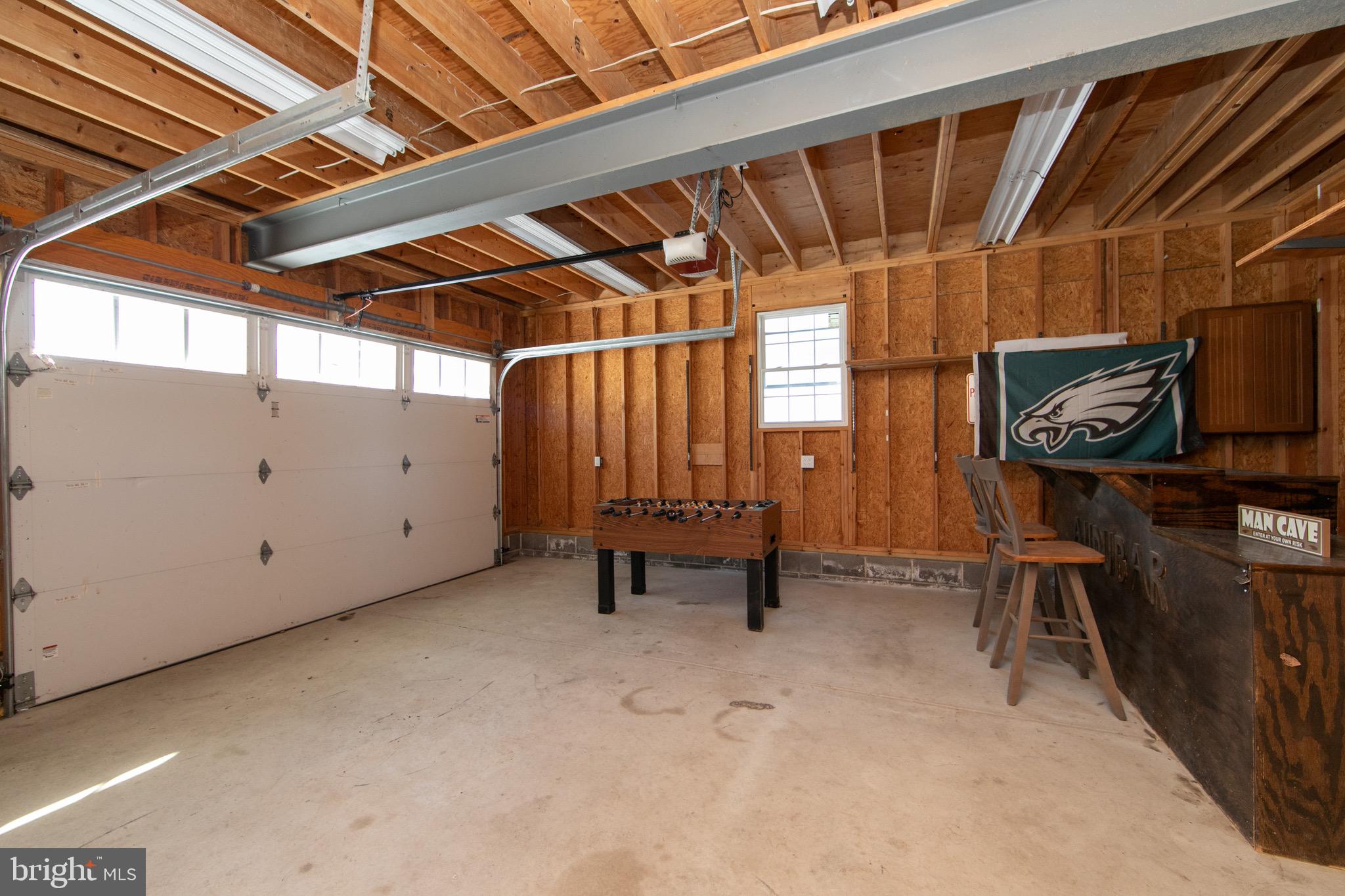 553 Maple Avenue Audubon, NJ 08106 - Photo 35 of 49 a view of an empty room with a window