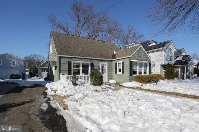 $415,000 | 553 Maple Avenue, Audubon, NJ 08106