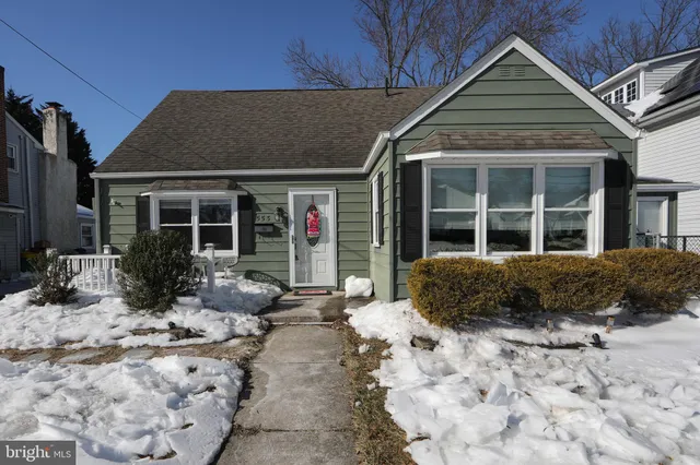 $415,000 | 553 Maple Avenue, Audubon, NJ 08106