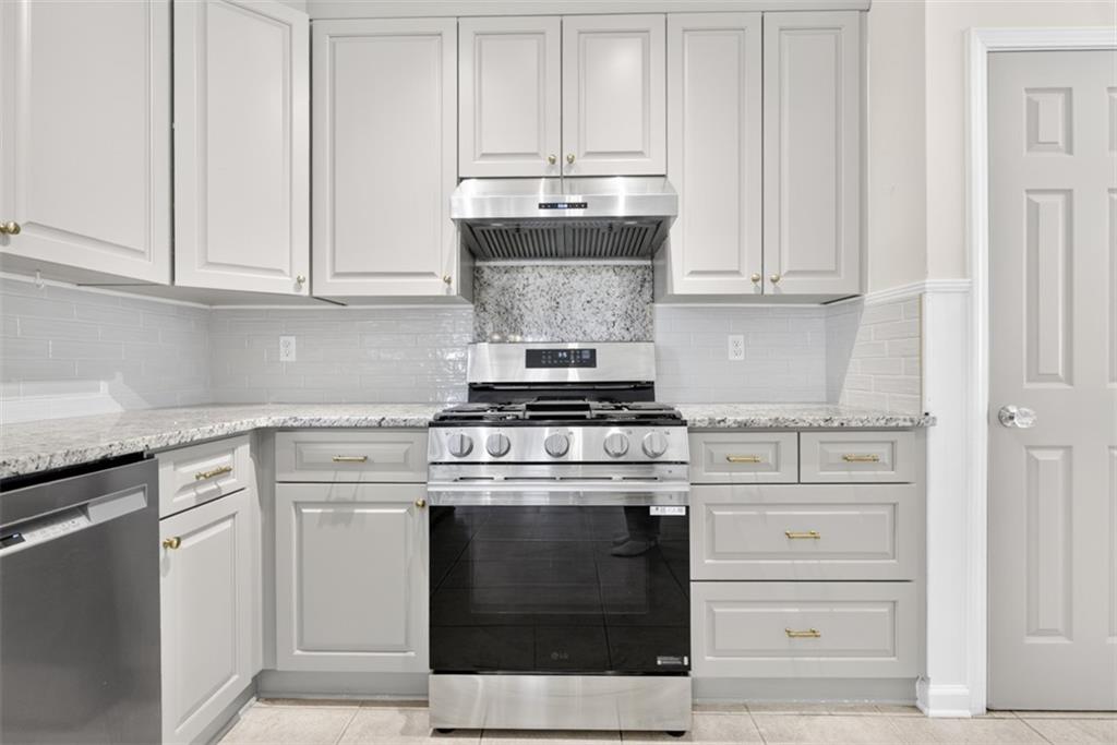 650 Ruxbury Court Suwanee, GA 30024 - Photo 11 of 43