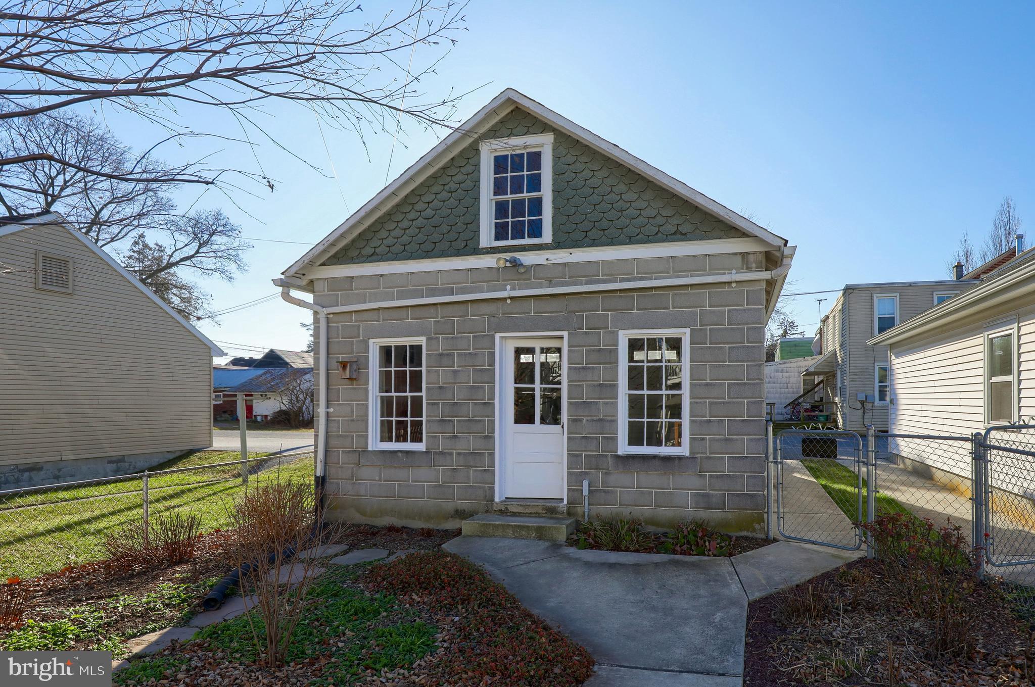 26 West Orange Street Lititz, PA 17543 - Photo 38 of 39 Garage Front
