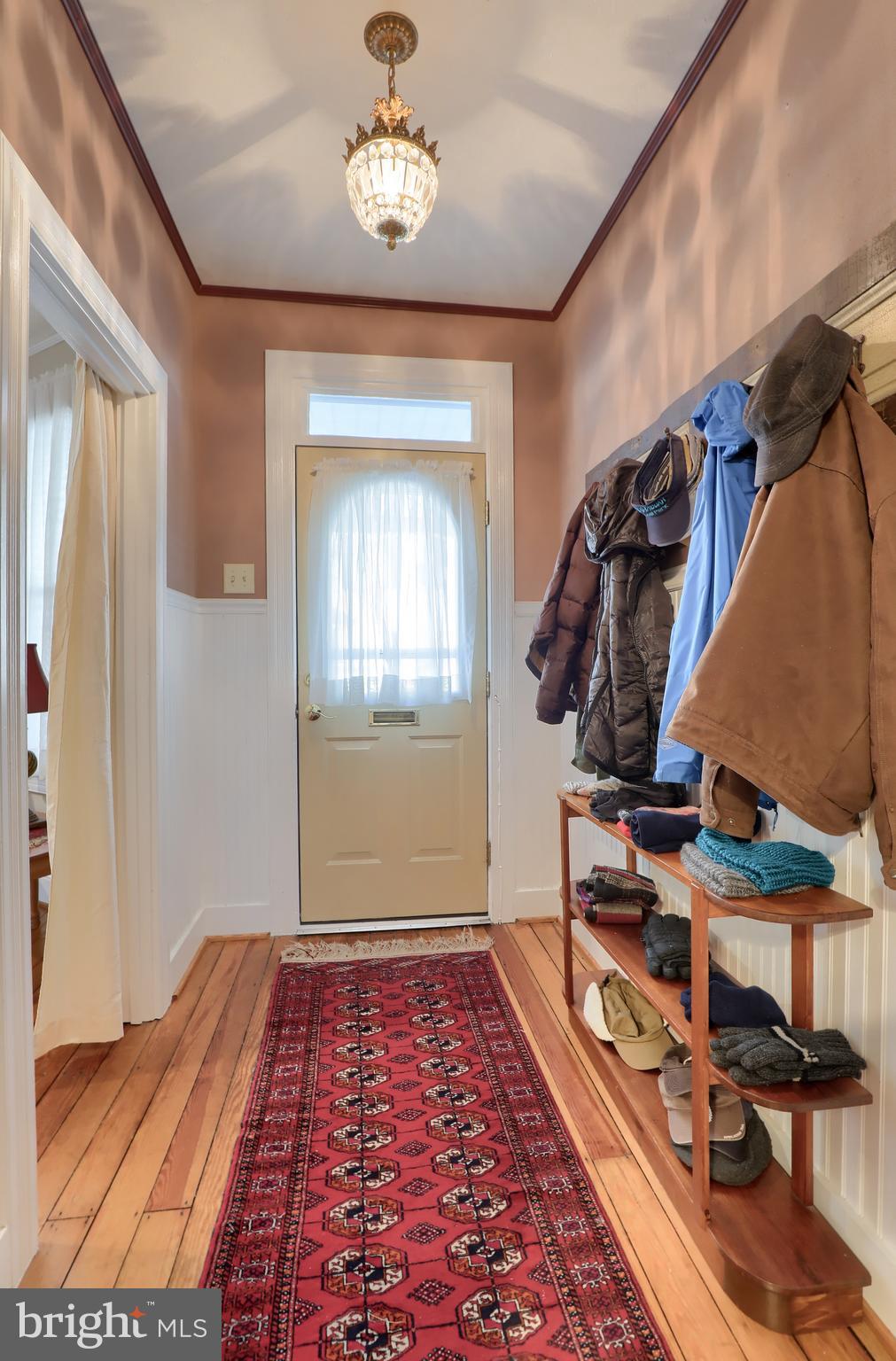 26 West Orange Street Lititz, PA 17543 - Photo 4 of 39 Foyer