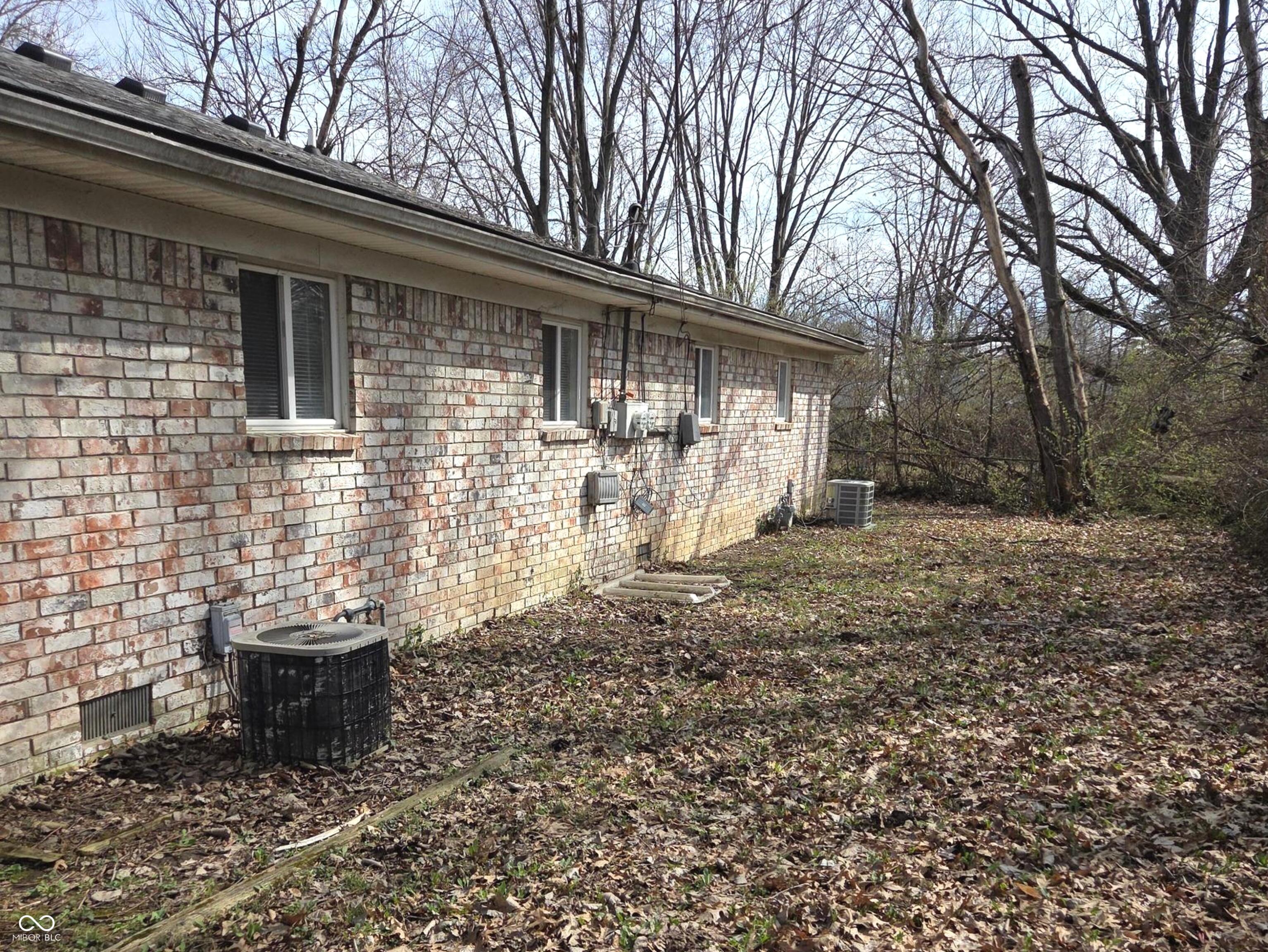 1256 North Ridgeview Drive Indianapolis, IN 46219 - Photo 13 of 14