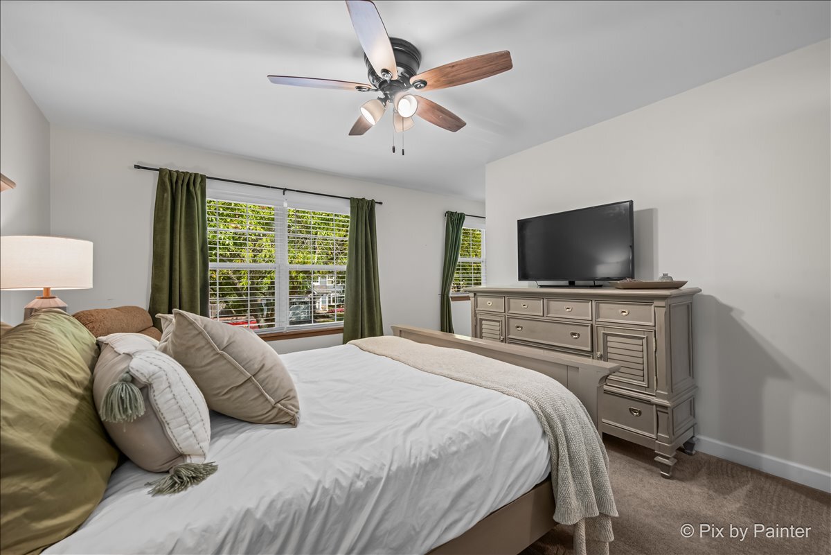 3173 Whitney Road Aurora, IL 60502 - Photo 17 of 39 Gallery Image 17