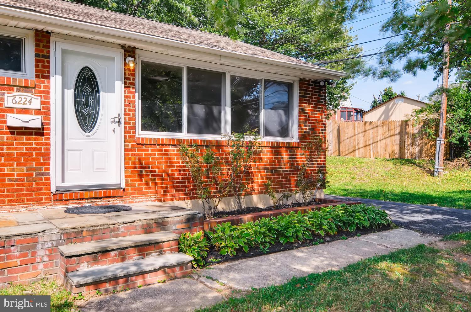 6224 Golden Ring Road Baltimore, MD 21237 - Photo 4 of 28