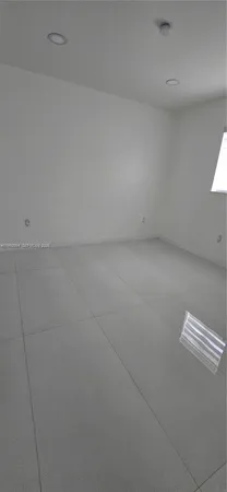 $3,600 | 1284 West 38th Place, Unit 2, Hialeah, FL 33012