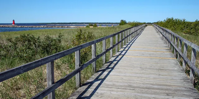 $6,000 | Vl Vl Leach Street, Manistique, MI 49854