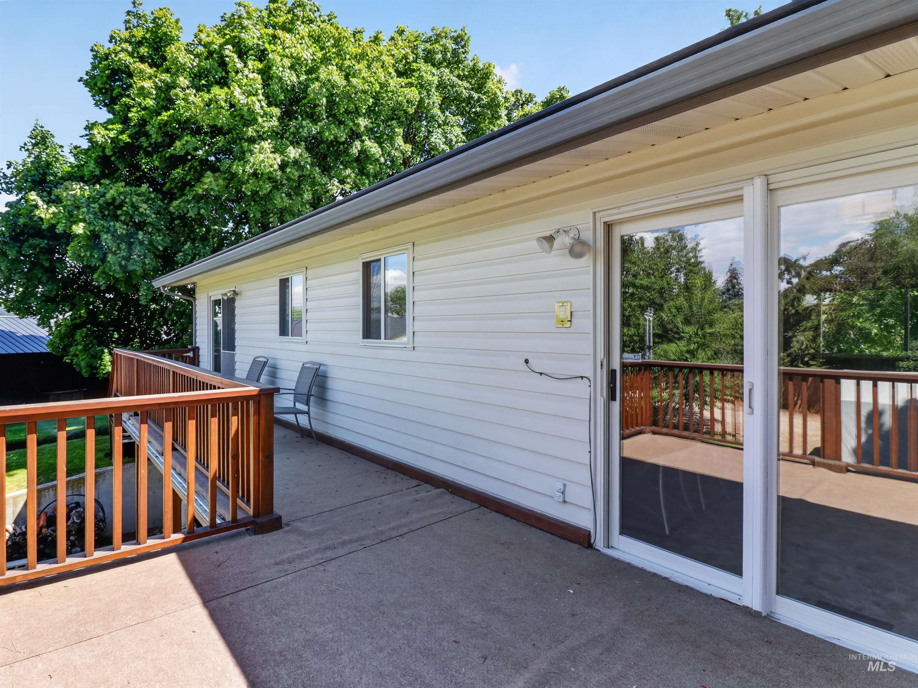 2590 South Cloverdale Road Boise, ID 83709 - Photo 25 of 34