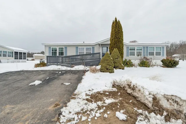 $285,000 | 6 Revolution Drive, Dover, NH 03820