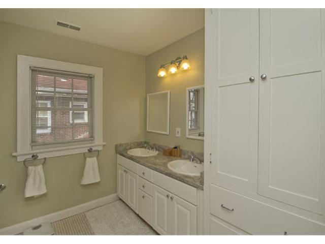 2355 Bryden Road Bexley, OH 43209 - Photo 18 of 25 Gallery Image 18