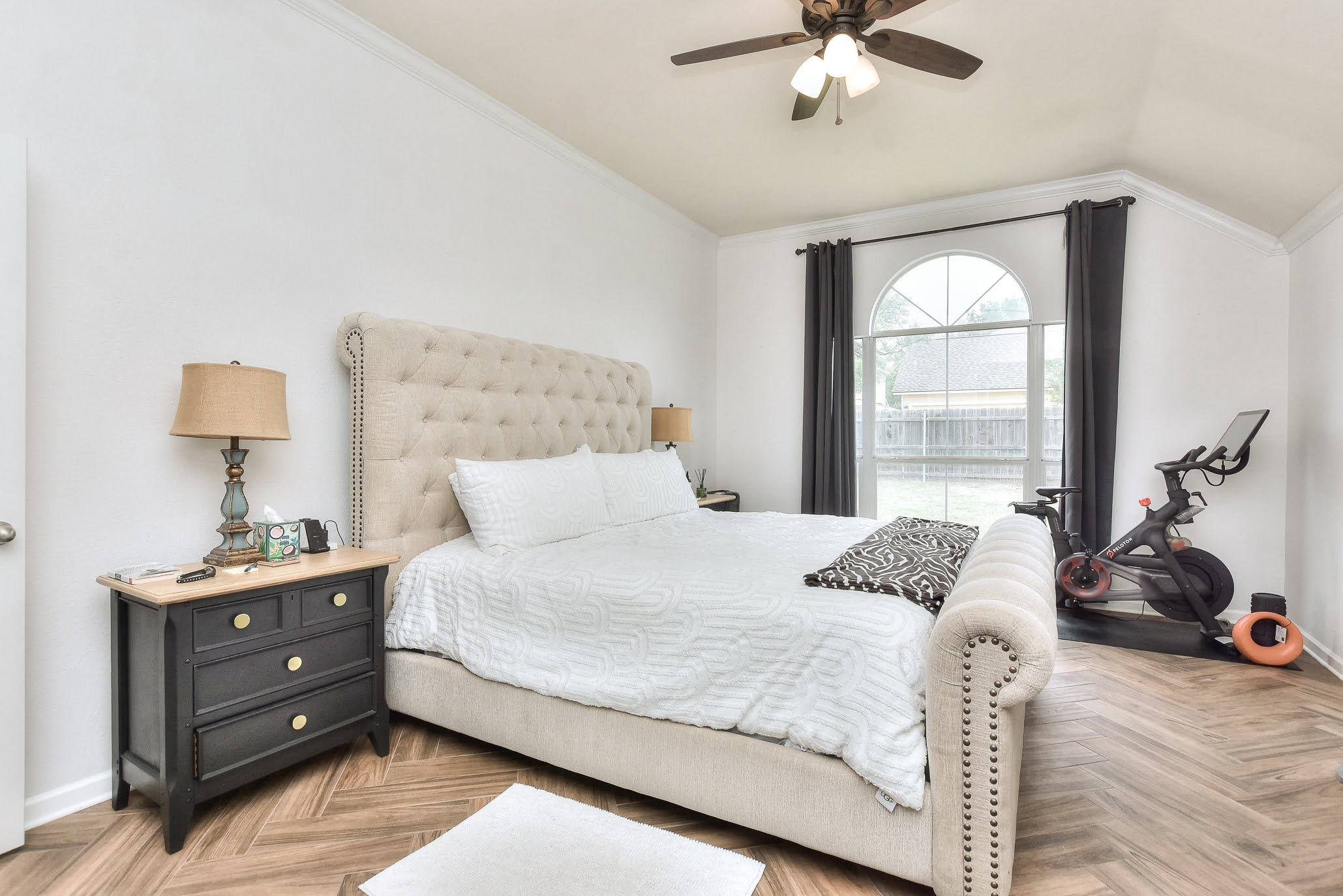 111 Green Grove Georgetown, TX 78633 - Photo 25 of 40 Bedroom featuring a ceiling fan, ornamental molding, parquet flooring, and vaulted ceiling