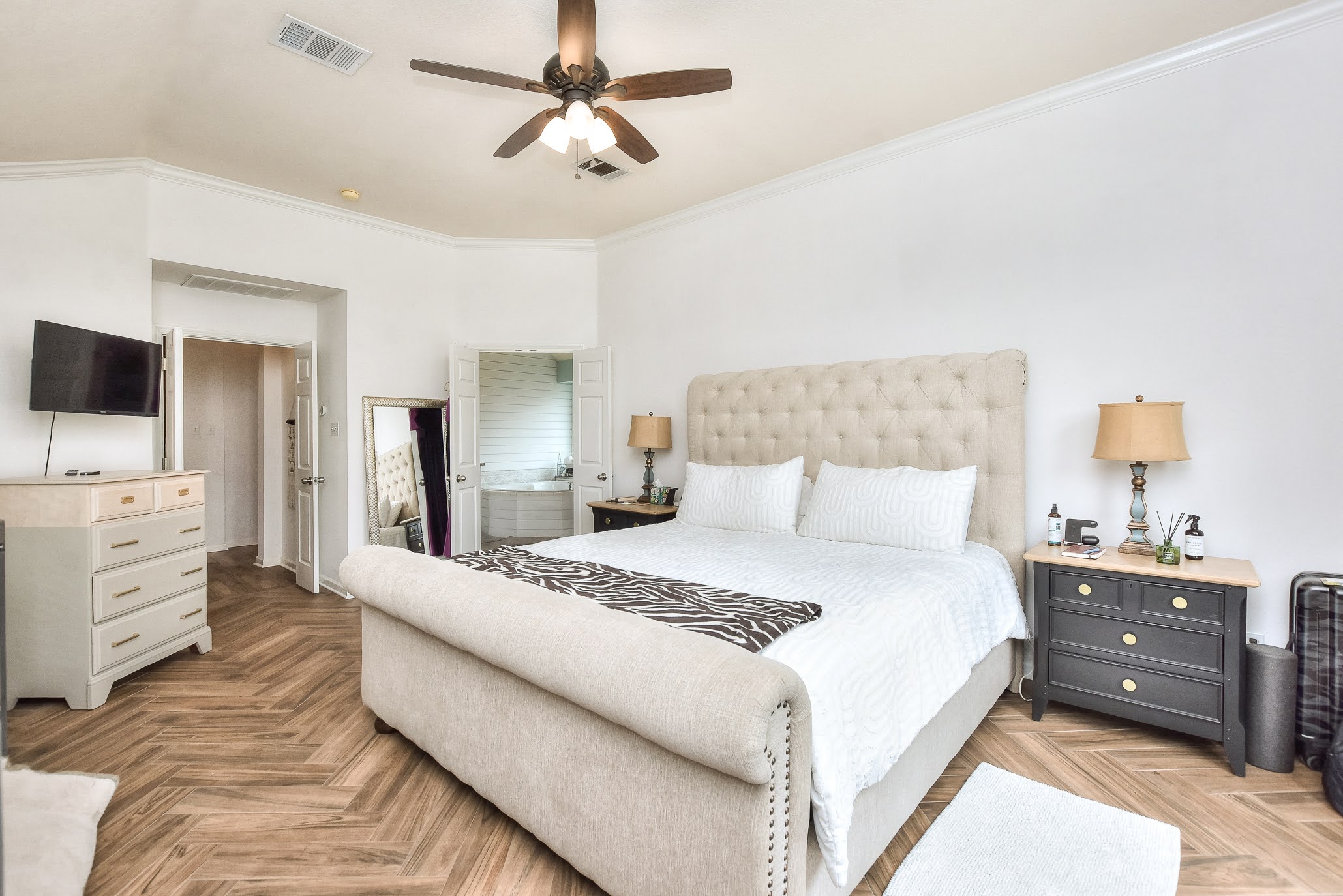 111 Green Grove Georgetown, TX 78633 - Photo 26 of 40 Bedroom with ornamental molding, parquet floors, and ceiling fan