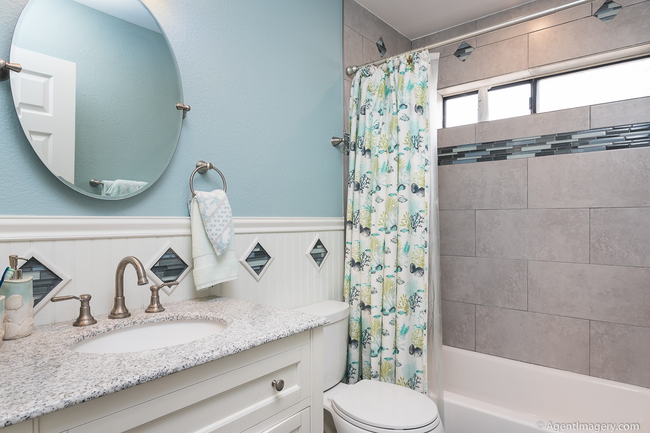 6904 Peachtree Road Carlsbad, CA 92011 - Photo 15 of 22 Gallery Image 15