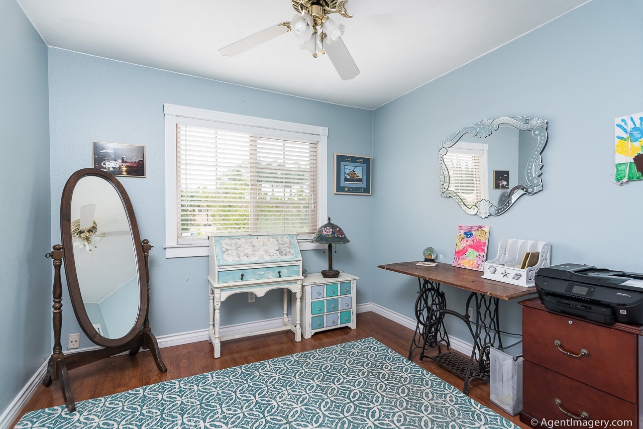 6904 Peachtree Road Carlsbad, CA 92011 - Photo 16 of 22 Gallery Image 16