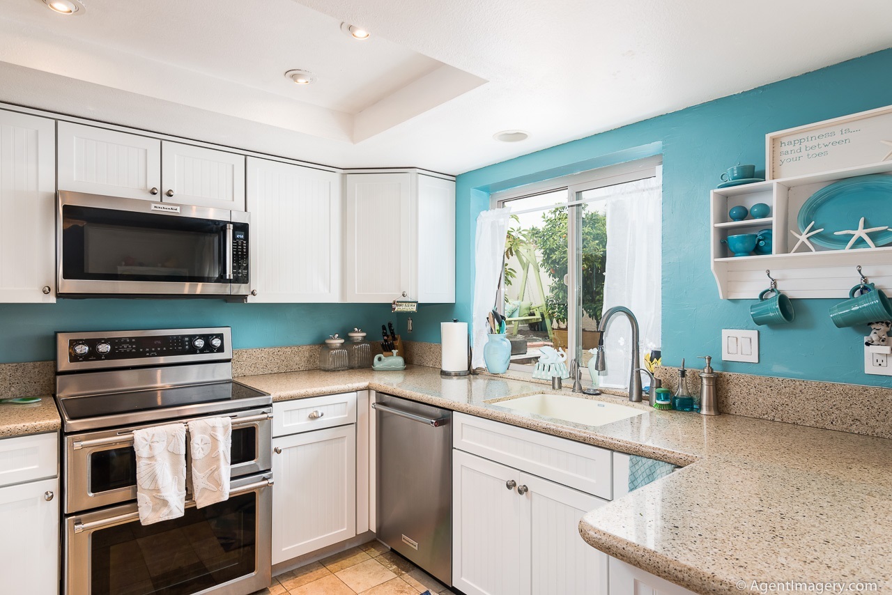 6904 Peachtree Road Carlsbad, CA 92011 - Photo 8 of 22 Gallery Image 8
