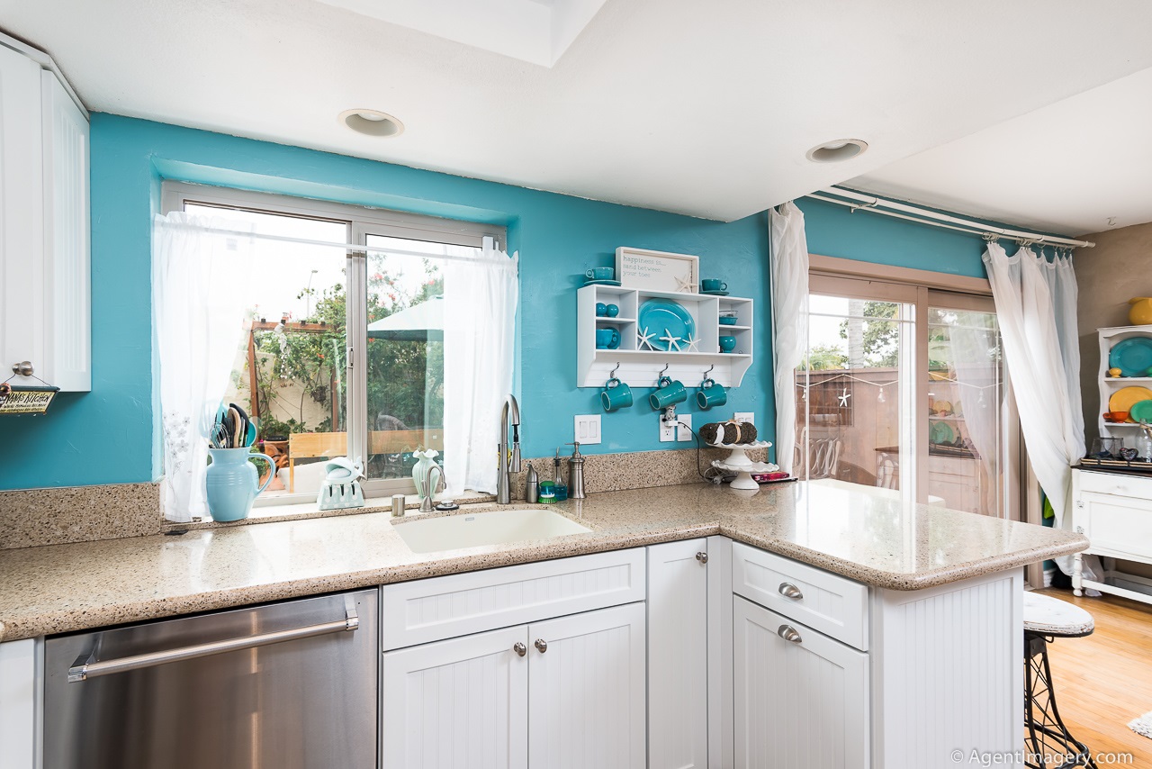 6904 Peachtree Road Carlsbad, CA 92011 - Photo 9 of 22 Gallery Image 9