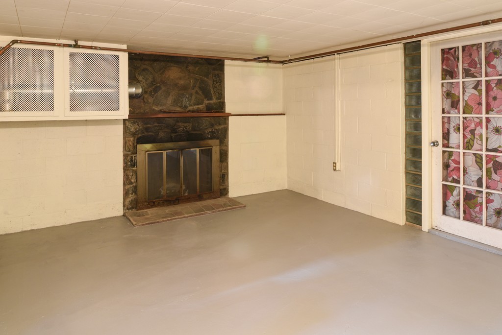 32 Greenway Road Salem, MA 01970 - Photo 23 of 29 Gallery Image 23