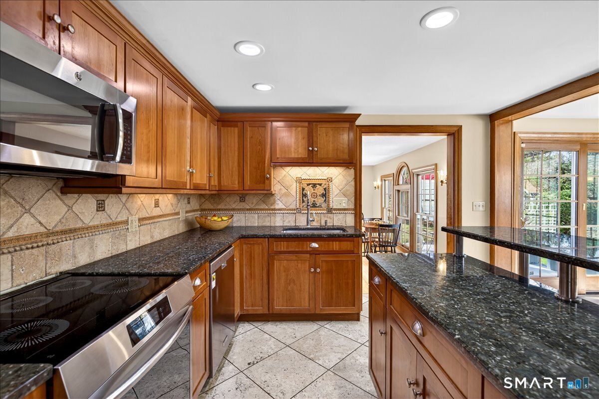 104 Scotland Road Madison, CT 06443 - Photo 10 of 30